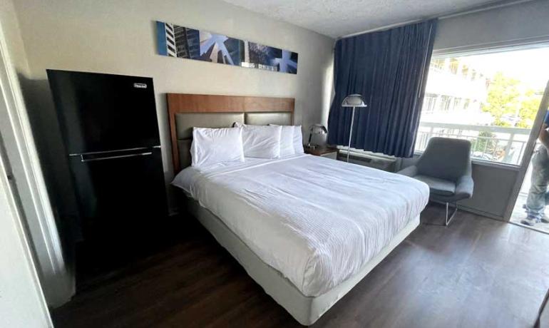 King Room – (Parking area view)